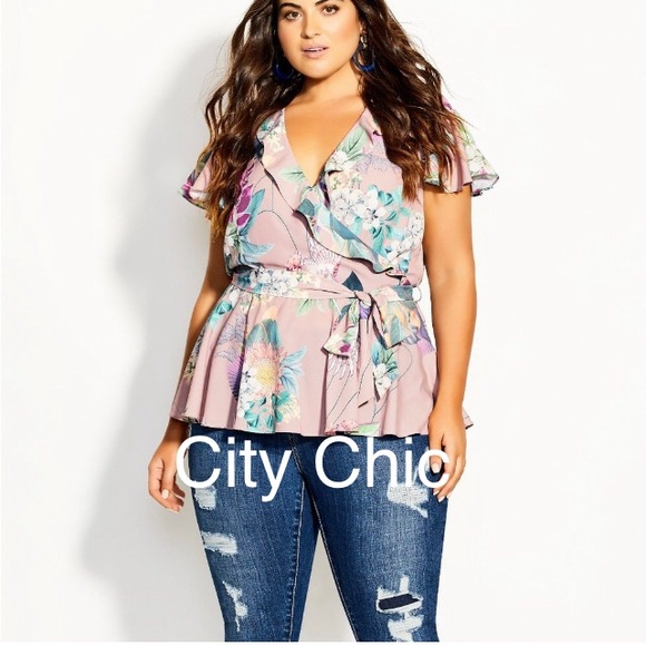 #89 CITY CHIC Heartwine  White Floral Wrap Top 18 - Picture 2 of 12